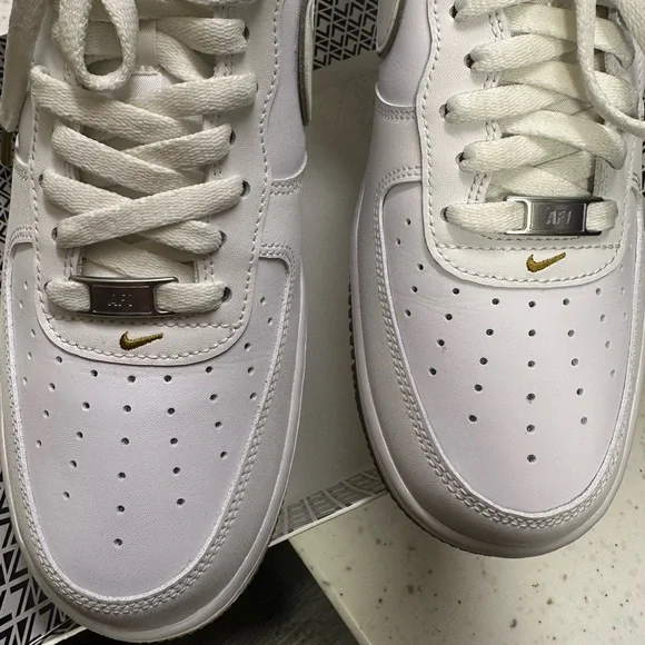 Men’s Nike Air Force 1 ‘07 Sneaker - Picture 7 of 7